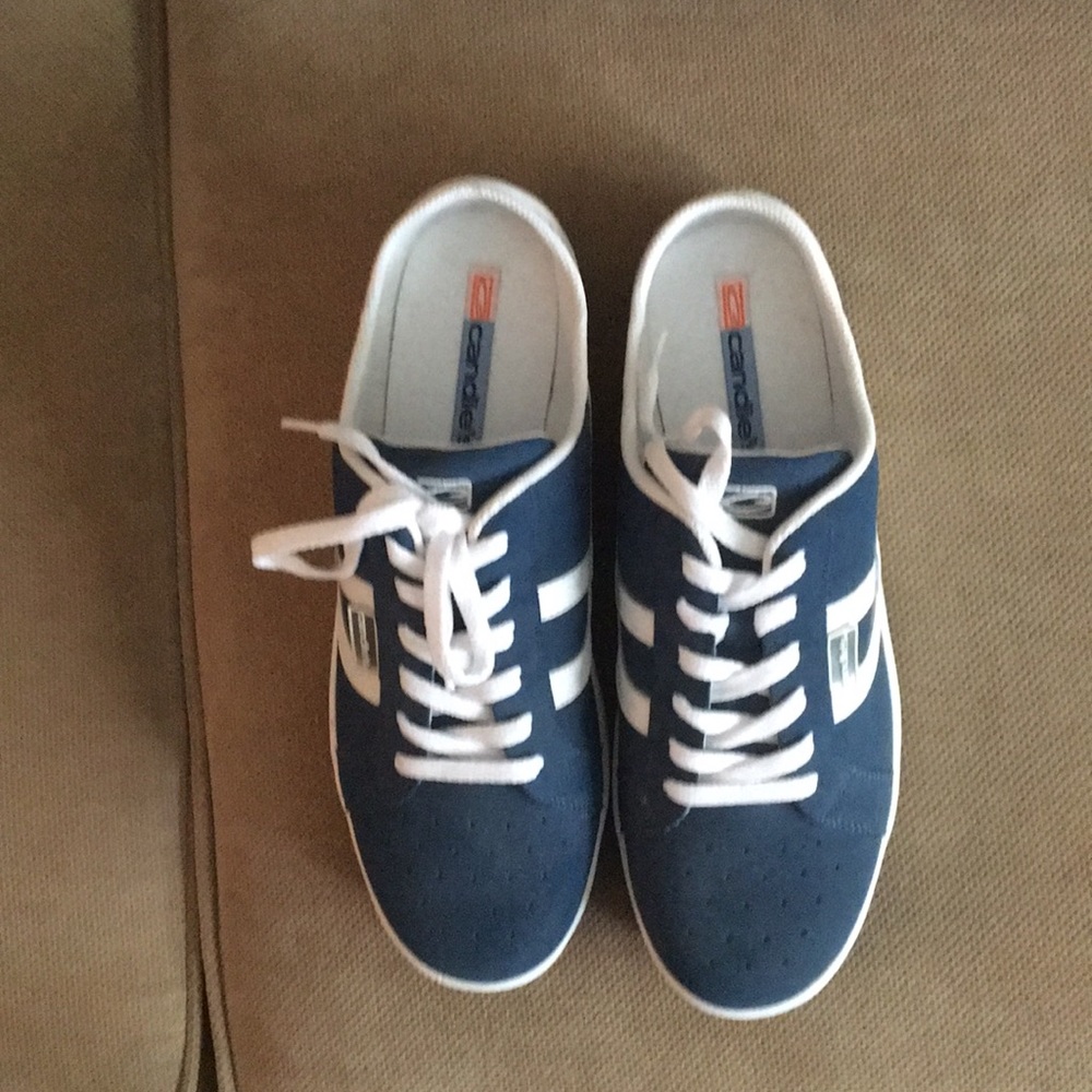 Candie’s slip on sneakers size 10 never worn